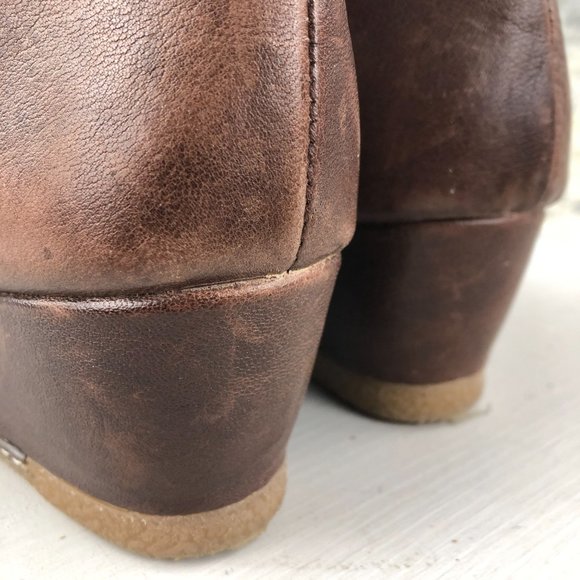 Eric Michael Women's EU 39 (8.5-9) Lena Brown Leather Buckle Wedge Ankle Booties - Picture 6 of 14